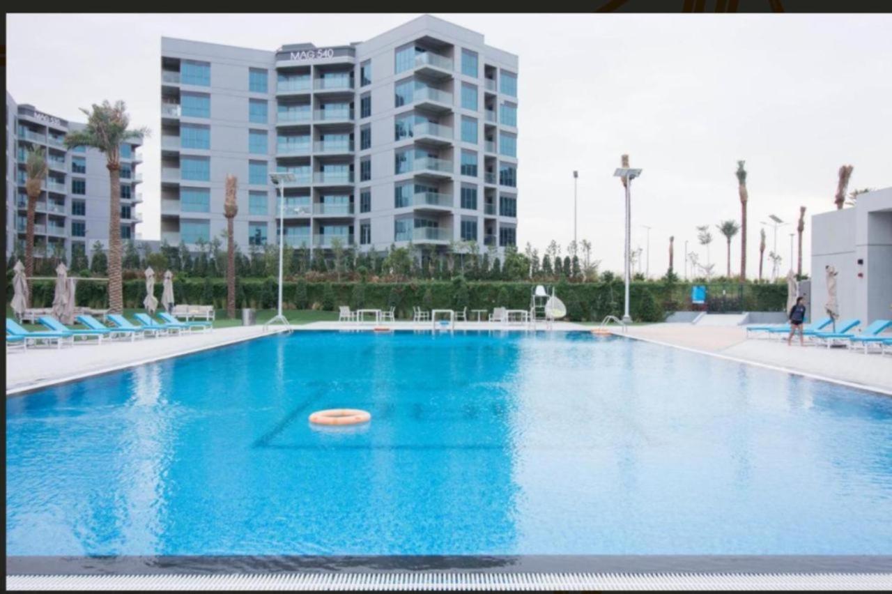 Elite Lux Holiday Homes - Cozy & Stylish 1 Bedroom With Huge Pools & World Class Gym Dubai Buitenkant foto